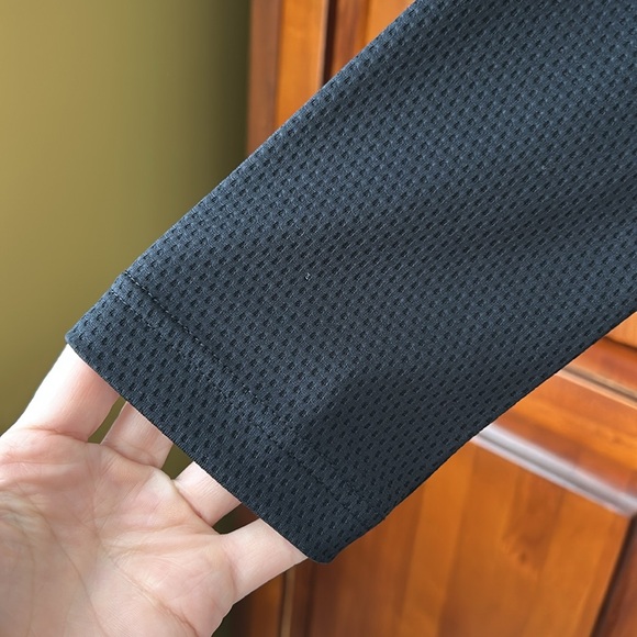 Ladies Adidas Black Long Sleeve V-Neck Shirt - Picture 5 of 9